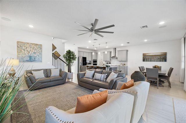 2985 AMBERSWEET PLACE, Clermont, FL 34711