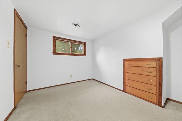 N85W16159 Appleton AVENUE, Menomonee Falls, WI 53051