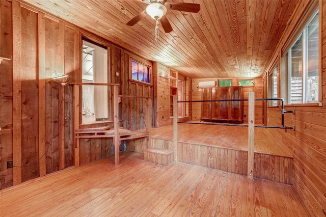 610 Terrell Hill DR B, Austin, TX 78704