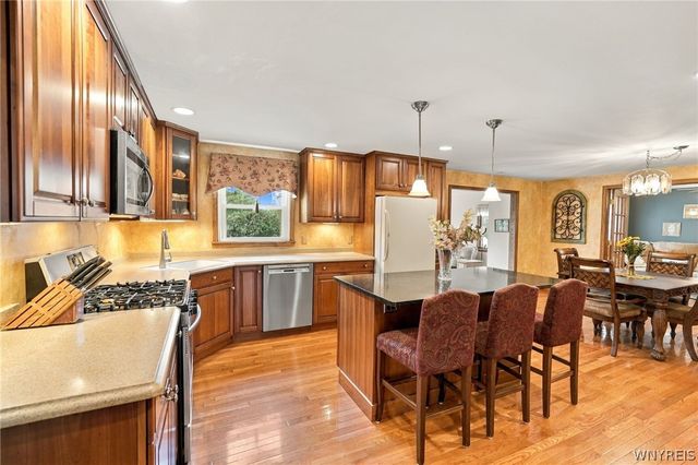 5580 Country Club Lane, Hamburg, NY 14075