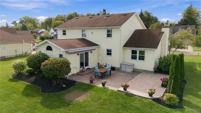 5580 Country Club Lane, Hamburg, NY 14075