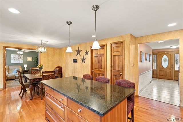 5580 Country Club Lane, Hamburg, NY 14075