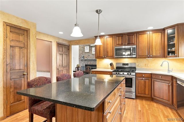 5580 Country Club Lane, Hamburg, NY 14075