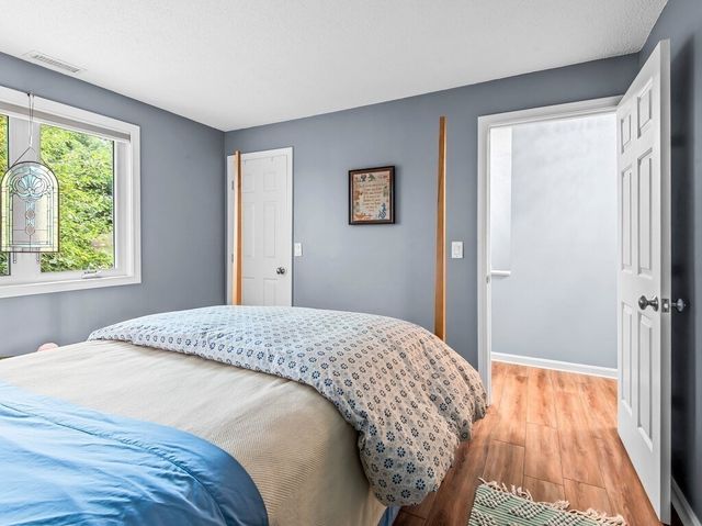 66 Pleasant St 6, Oxford, MA 01537