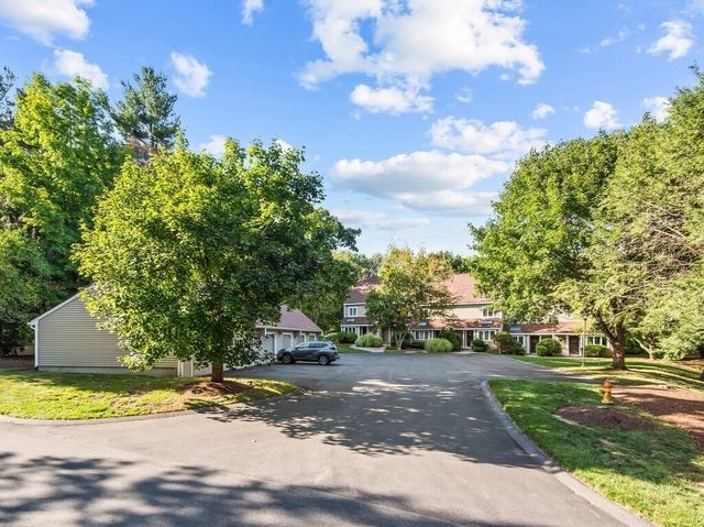 66 Pleasant St 6, Oxford, MA 01537