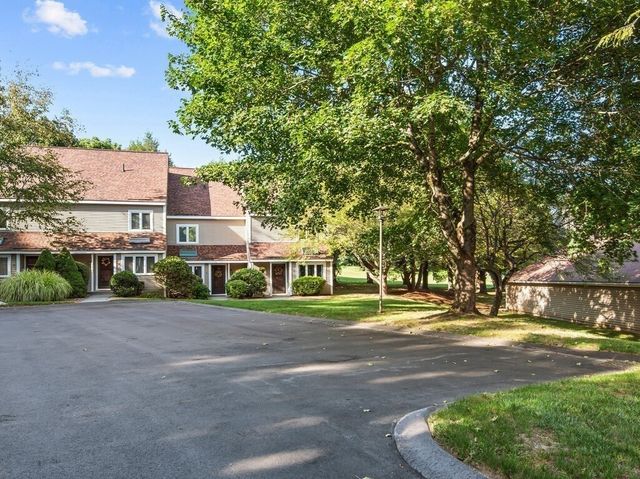 66 Pleasant St 6, Oxford, MA 01537