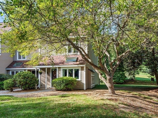 66 Pleasant St 6, Oxford, MA 01537