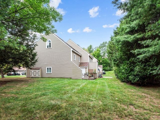 66 Pleasant St 6, Oxford, MA 01537