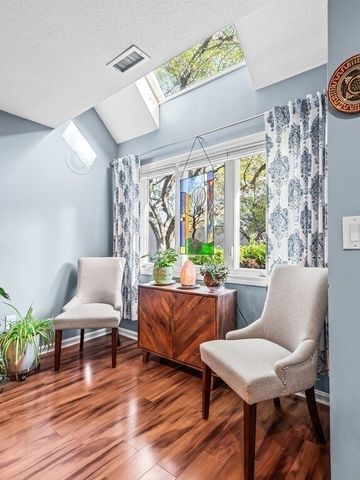 66 Pleasant St 6, Oxford, MA 01537