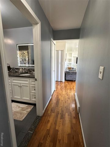 32302 Ryan Road, Warren, MI 48092