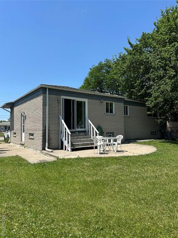 32302 Ryan Road, Warren, MI 48092