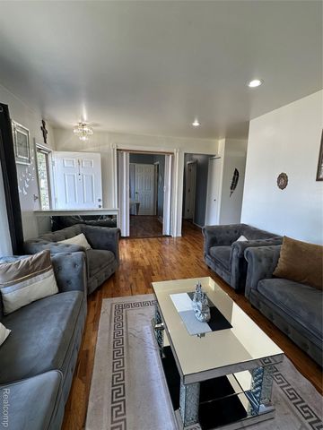 32302 Ryan Road, Warren, MI 48092