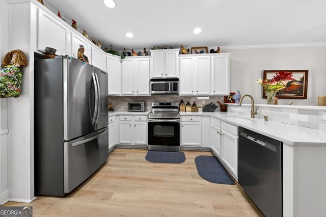 1020 Amber Waves Avenue, Hoschton, GA 30548