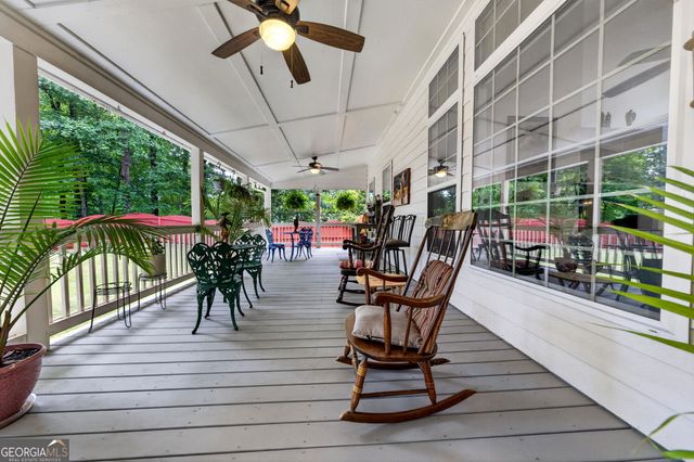 1020 Amber Waves Avenue, Hoschton, GA 30548