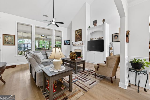 1020 Amber Waves Avenue, Hoschton, GA 30548