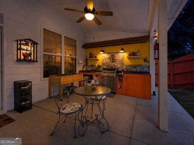 1020 Amber Waves Avenue, Hoschton, GA 30548