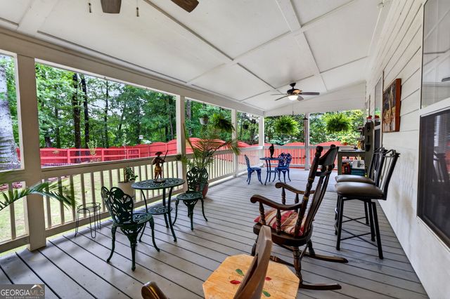 1020 Amber Waves Avenue, Hoschton, GA 30548