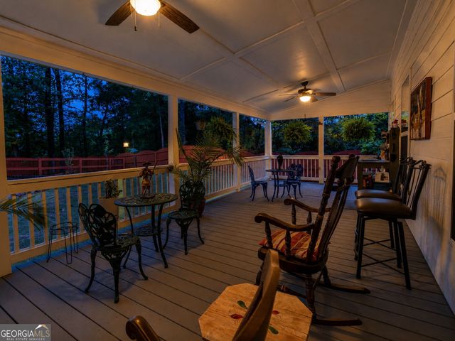 1020 Amber Waves Avenue, Hoschton, GA 30548