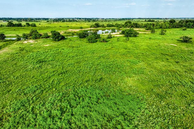 11194 Schmidt Road, Waller, TX 77484