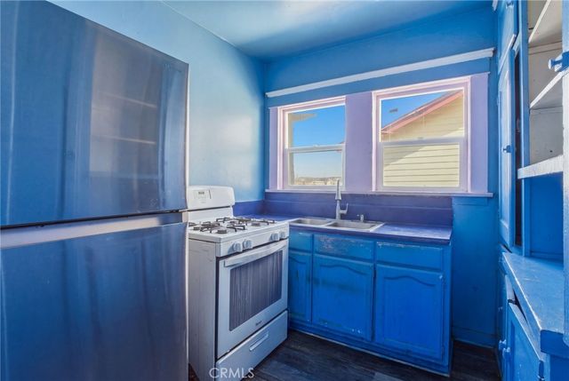 146 W Vernon, Los Angeles, CA 90037
