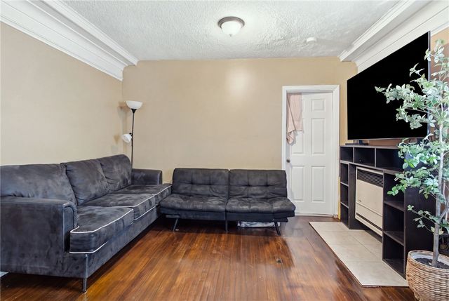 146 W Vernon, Los Angeles, CA 90037