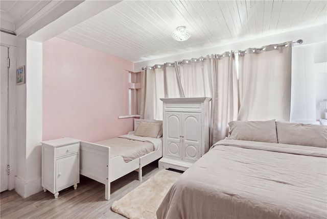 146 W Vernon, Los Angeles, CA 90037