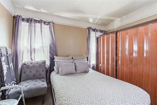 146 W Vernon, Los Angeles, CA 90037