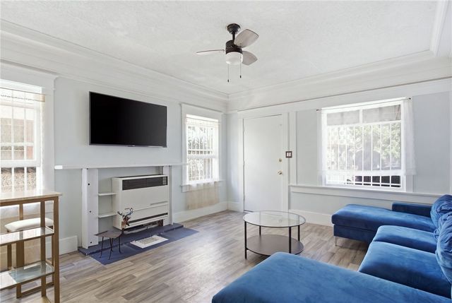 146 W Vernon, Los Angeles, CA 90037