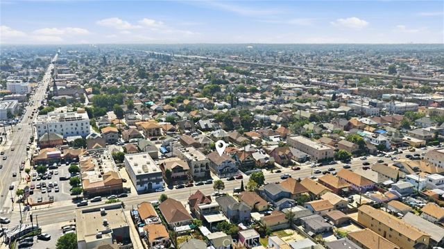 146 W Vernon, Los Angeles, CA 90037