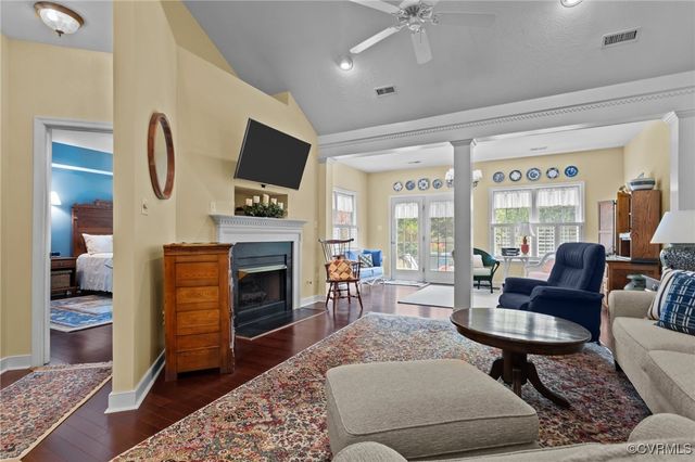 2368 Waters Mill Cir, North Chesterfield, VA 23235