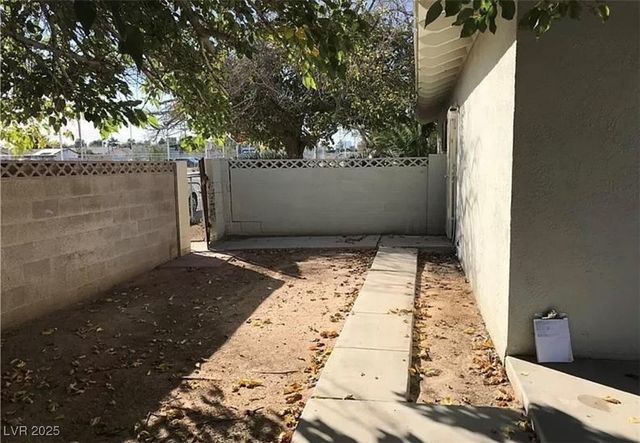 3258 GLENHURST Drive, Las Vegas, NV 89121