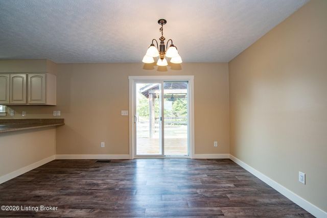 99 Fletcher Ct, Rineyville, KY 40162