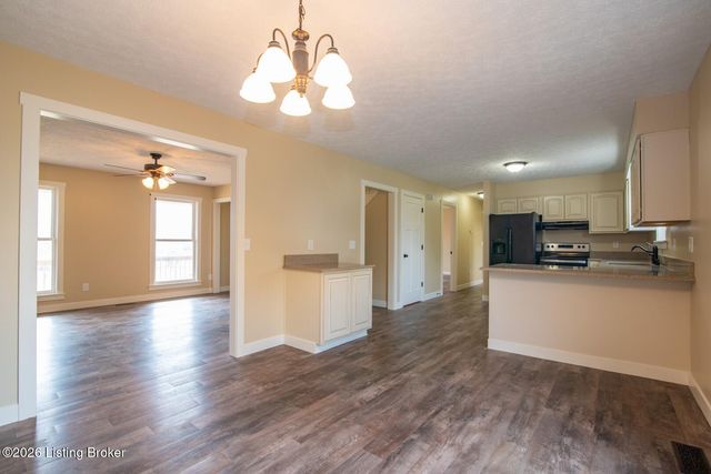 99 Fletcher Ct, Rineyville, KY 40162