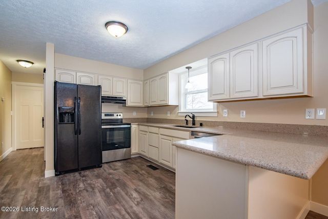 99 Fletcher Ct, Rineyville, KY 40162