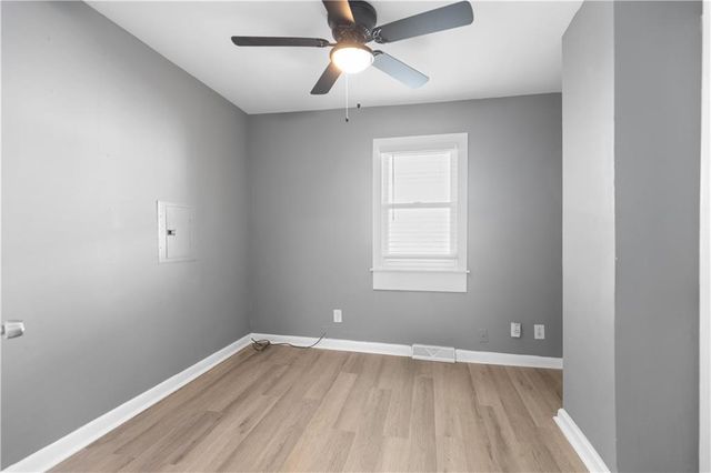 2510 ESSEX Street, Kansas City, KS 66103