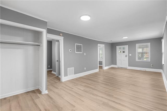2510 ESSEX Street, Kansas City, KS 66103