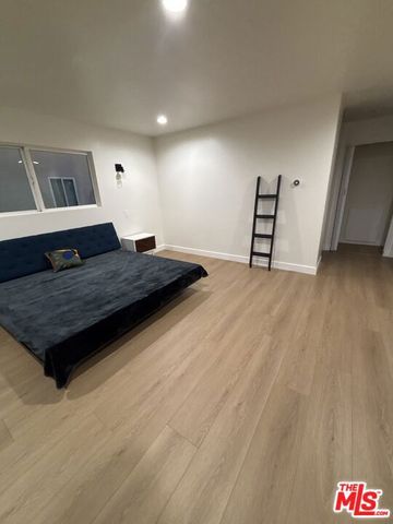 15147 Otsego Street, Sherman Oaks, CA 91403