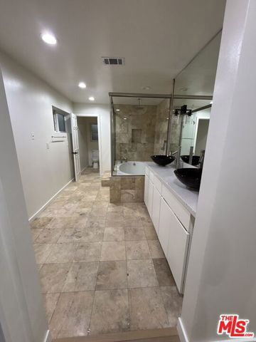 15147 Otsego Street, Sherman Oaks, CA 91403