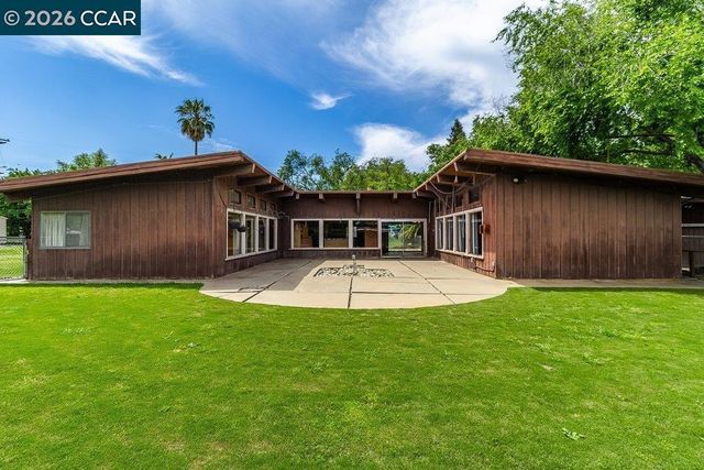 4130 Beryl Dr, Concord, CA 94518
