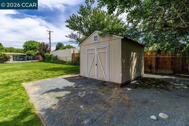 4130 Beryl Dr, Concord, CA 94518