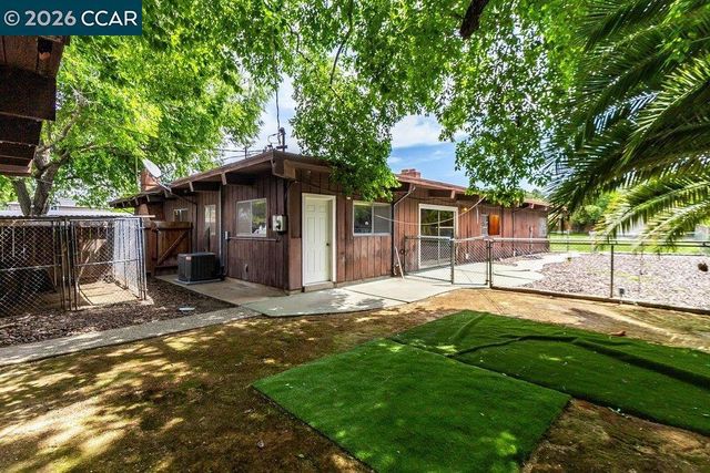 4130 Beryl Dr, Concord, CA 94518
