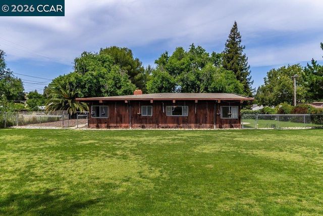4130 Beryl Dr, Concord, CA 94518