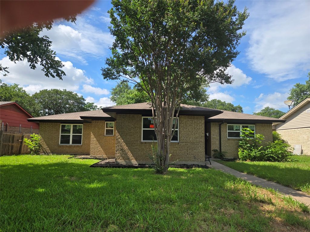 1509 Bowie Street, Garland, TX 75042