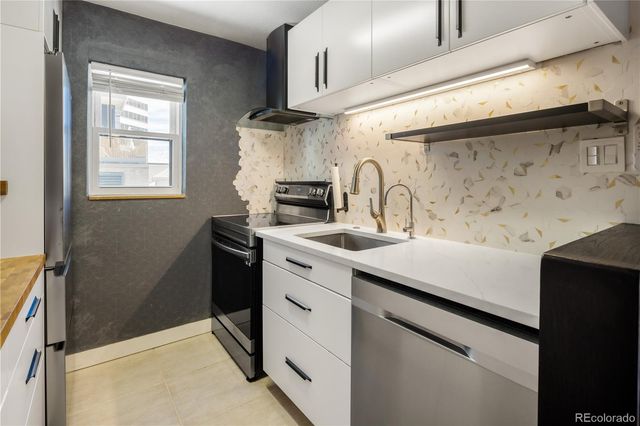 2 Adams Street 207, Denver, CO 80206