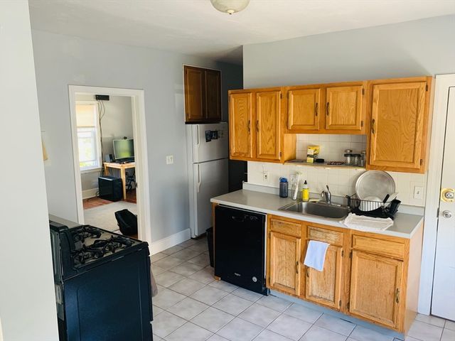 48 Cypress St 2, Watertown, MA 02472