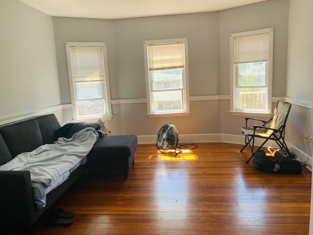 48 Cypress St 2, Watertown, MA 02472