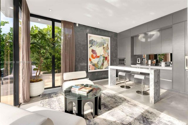 121 2nd Dilido Ter. Share A, Miami Beach, FL 33139