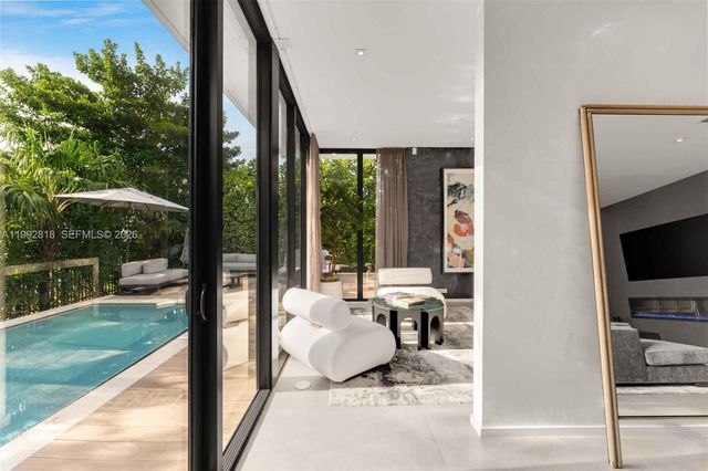 121 2nd Dilido Ter. Share A, Miami Beach, FL 33139