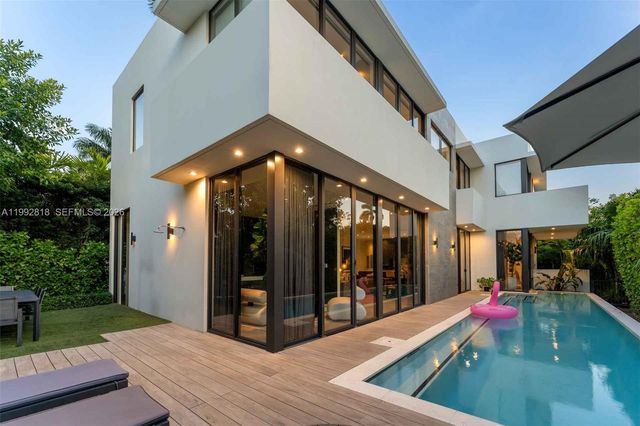 121 2nd Dilido Ter. Share A, Miami Beach, FL 33139