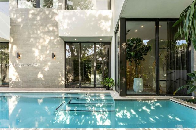 121 2nd Dilido Ter. Share A, Miami Beach, FL 33139